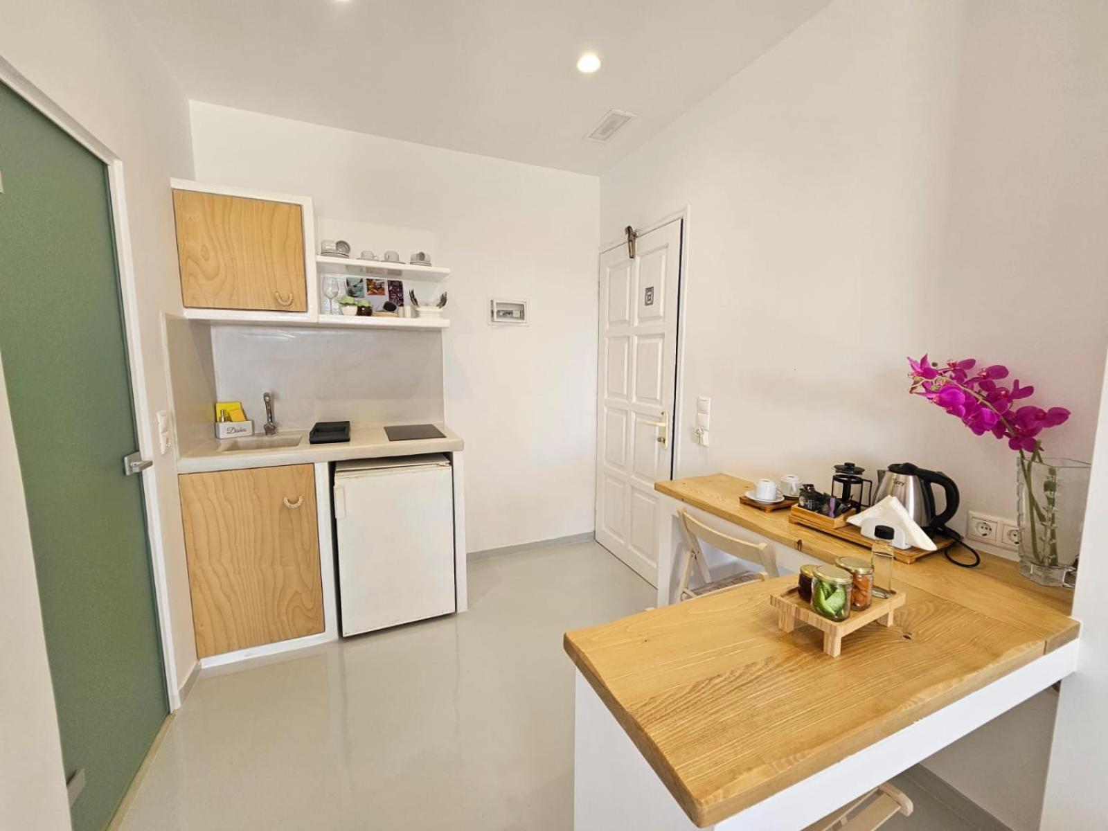 Coralli Beach Apartments 米科利维亚 外观 照片